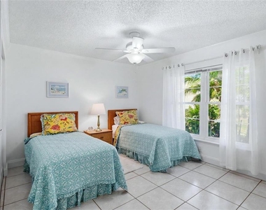 3663 Longmeadow - Photo Thumbnail 19