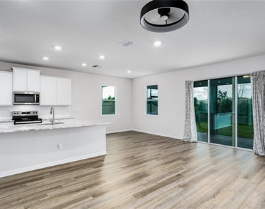 10622 Eustis Drive - Photo Thumbnail 3