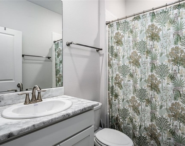 10622 Eustis Drive - Photo Thumbnail 18