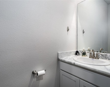 10622 Eustis Drive - Photo Thumbnail 15