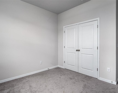 10622 Eustis Drive - Photo Thumbnail 17