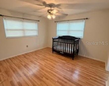 620 62nd Avenue N - Photo Thumbnail 5
