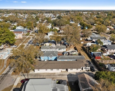 2788 41st Avenue N - Photo Thumbnail 10