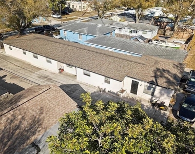 2788 41st Avenue N - Photo Thumbnail 2