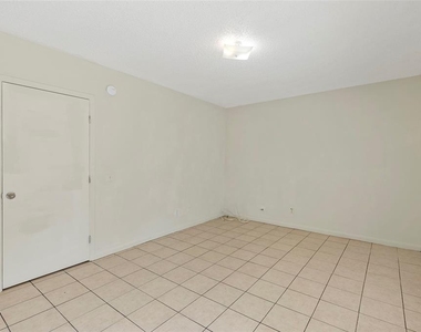 2788 41st Avenue N - Photo Thumbnail 18