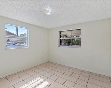 2788 41st Avenue N - Photo Thumbnail 38
