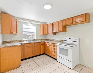 2788 41st Avenue N - Photo Thumbnail 22