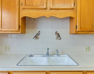 2788 41st Avenue N - Photo Thumbnail 27