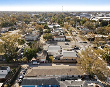 2788 41st Avenue N - Photo Thumbnail 7