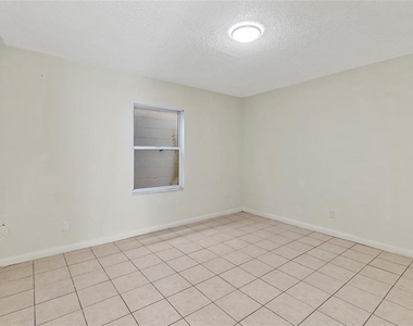2788 41st Avenue N - Photo Thumbnail 14