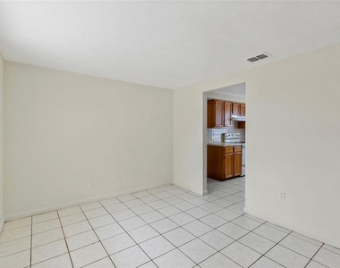 2788 41st Avenue N - Photo Thumbnail 29