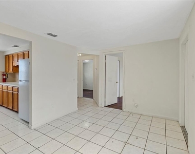 2788 41st Avenue N - Photo Thumbnail 28