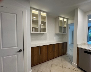 5312 Huntingwood Court - Photo Thumbnail 15