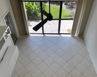 5312 Huntingwood Court - Photo Thumbnail 9
