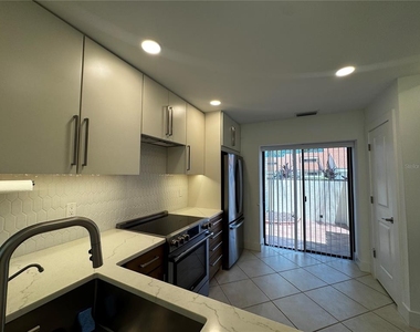 5312 Huntingwood Court - Photo Thumbnail 12