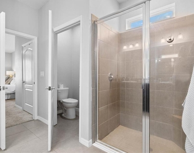 13905 Woodbridge Terrace - Photo Thumbnail 22