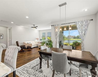 5213 Horizon Cove - Photo Thumbnail 11