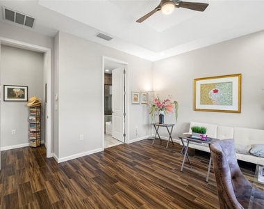 5213 Horizon Cove - Photo Thumbnail 16