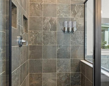 5213 Horizon Cove - Photo Thumbnail 19