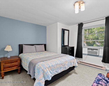 3528 Peak Drive - Photo Thumbnail 12
