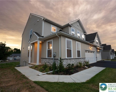 3740 Samantha Lane - Photo Thumbnail 1