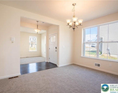 3740 Samantha Lane - Photo Thumbnail 35