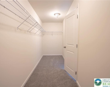 3740 Samantha Lane - Photo Thumbnail 19