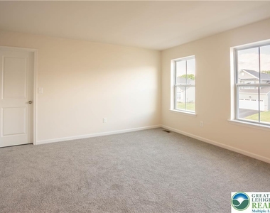 3740 Samantha Lane - Photo Thumbnail 23