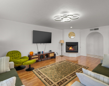 6205 La Posta Drive - Photo Thumbnail 11