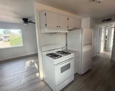 9523 Charleston Street - Photo Thumbnail 7