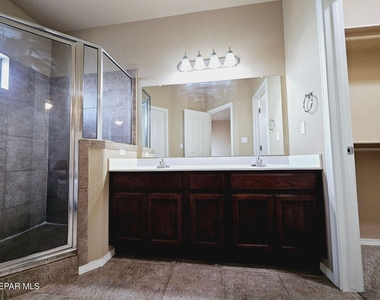 12185 Copper Valley Lane - Photo Thumbnail 25