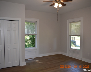 402 Main Street - Photo Thumbnail 10