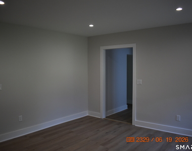 402 Main Street - Photo Thumbnail 6