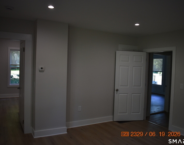 402 Main Street - Photo Thumbnail 7