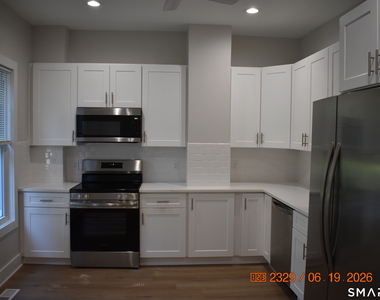 402 Main Street - Photo Thumbnail 1