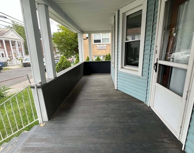 415 Willow Street - Photo Thumbnail 3