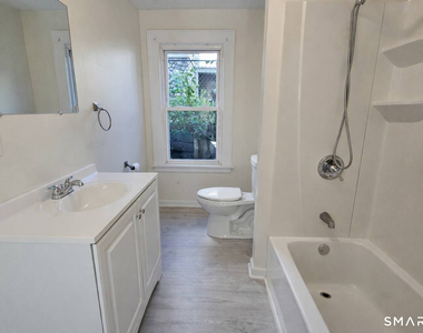 15 Bragaw Street - Photo Thumbnail 10