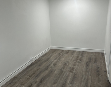 80 Alexander Avenue - Photo Thumbnail 28