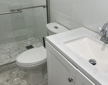80 Alexander Avenue - Photo Thumbnail 24