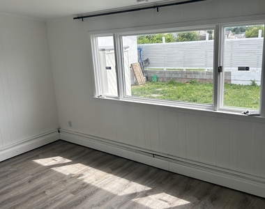 80 Alexander Avenue - Photo Thumbnail 19