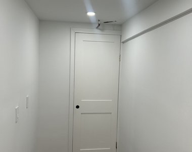 80 Alexander Avenue - Photo Thumbnail 27