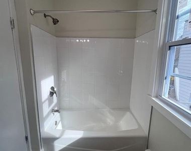 44 Laurel Court - Photo Thumbnail 9