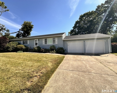 23 Robin Road - Photo Thumbnail 2