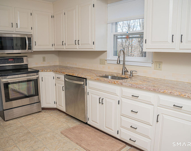 100 White Birch Drive - Photo Thumbnail 4