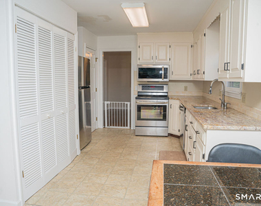 100 White Birch Drive - Photo Thumbnail 5
