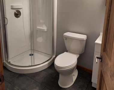 33 Baxter Road - Photo Thumbnail 6