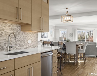 75 Craig Court - Photo Thumbnail 15
