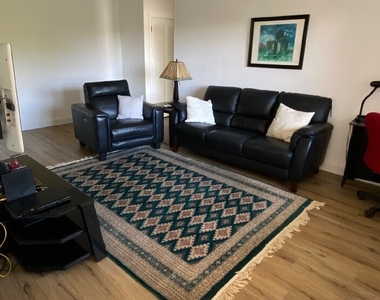 6 Canterbury Court - Photo Thumbnail 1