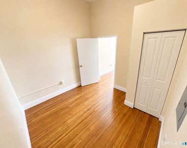 105 Bank Street - Photo Thumbnail 2