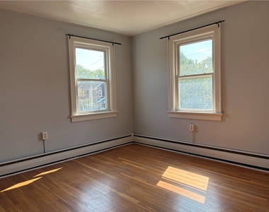 960 S Braddock Ave - Photo Thumbnail 10